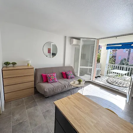 Apartment Proche De Cavaliere