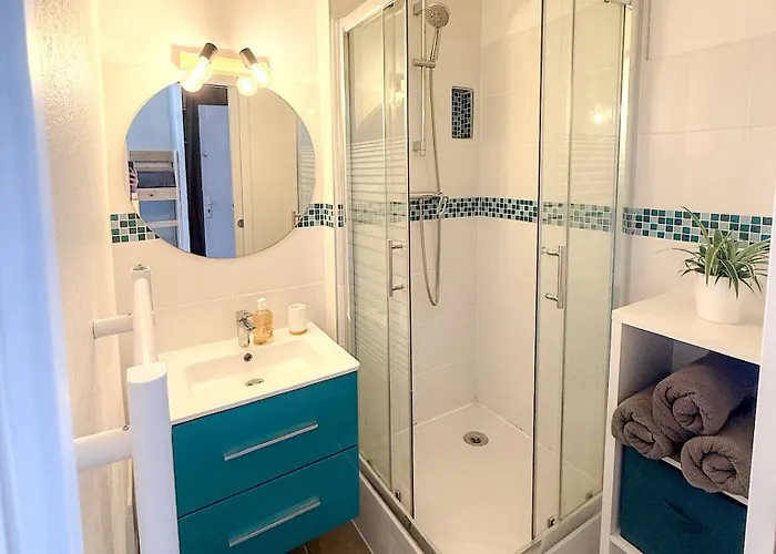 Proche De Cavaliere * ル・ラヴァンドゥー