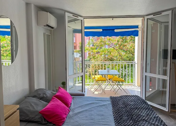 Proche De Cavaliere *